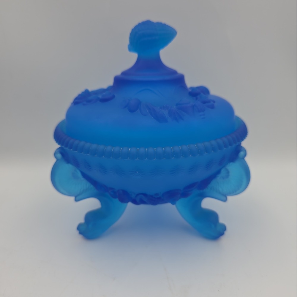 Westmoreland Argonaut Shell Covered Candy Dish In Blue Satin Finish